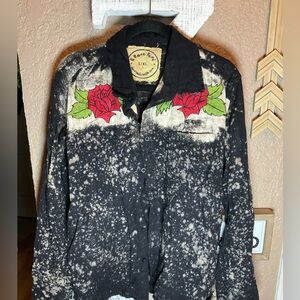 A Rare Bird Black Bleached Red Roses Embroidered Button Front Top Size L/XL